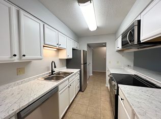 Oakridge Apartments, Peoria, IL 61614