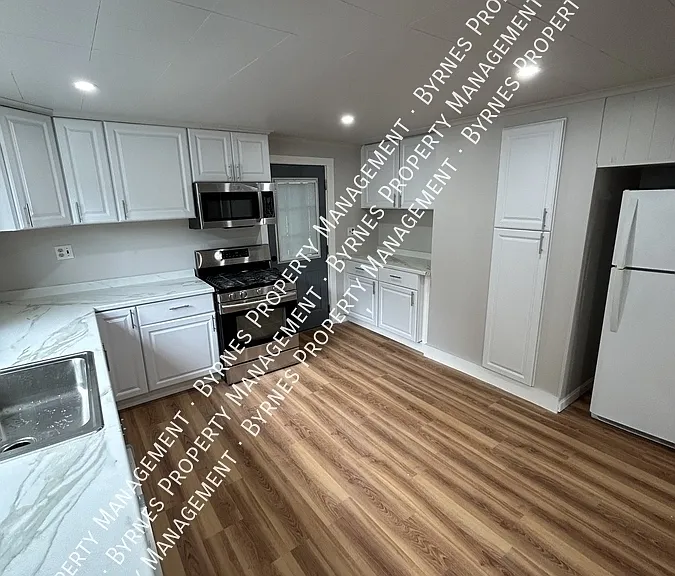 5 Tower St — Photo 6