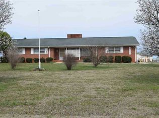 971 Iron Bridge Rd, Cowpens, SC 29330