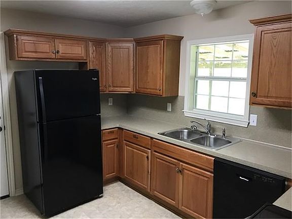 All new appliances, new paint. Well maintained