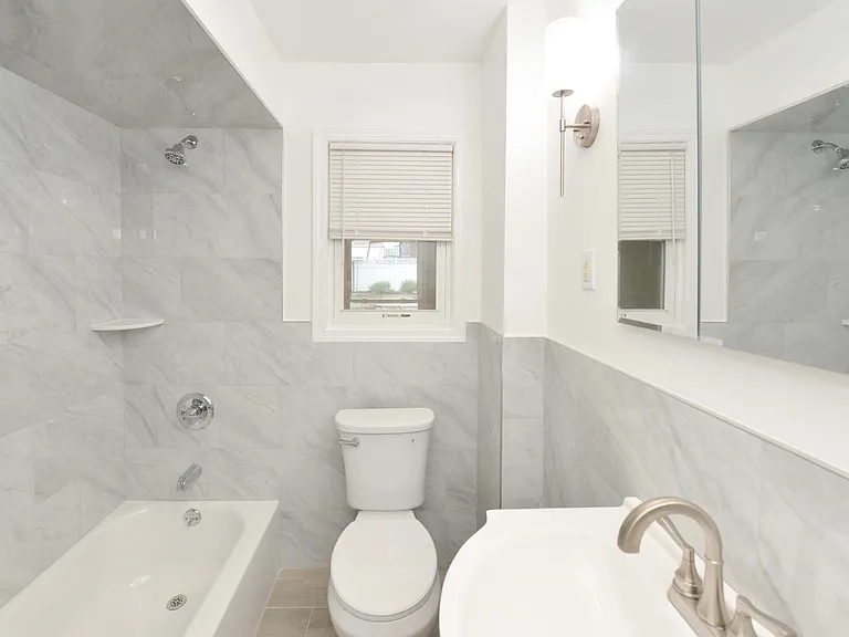 3-11 Lyons Ave — Photo 8