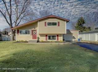 45 Middlesex Rd, Matawan, NJ 07747