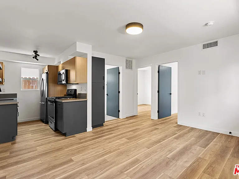 2922 Hauser Blvd #2 — Photo 8
