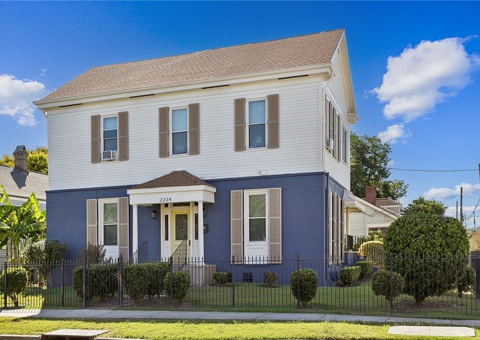 1st image of 2234 Marengo St