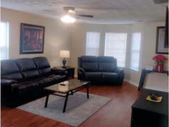 2nd image of 906 Terance Ave