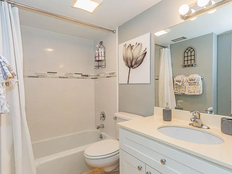 1715 Ocean Dr #3B — Photo 21