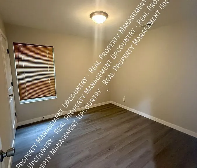 499 Textile Rd — Photo 15