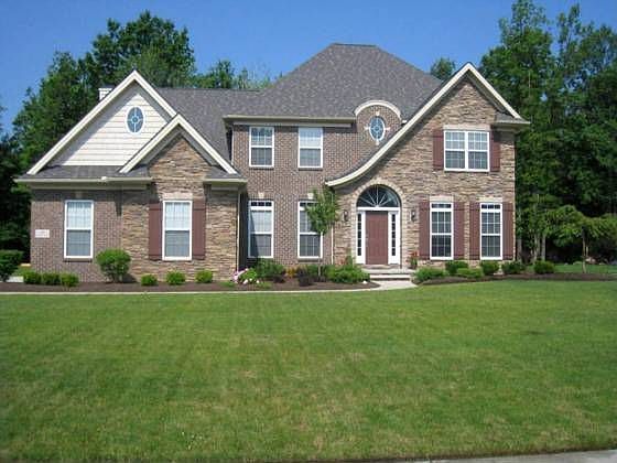 1st image of 380 Harbor Ct