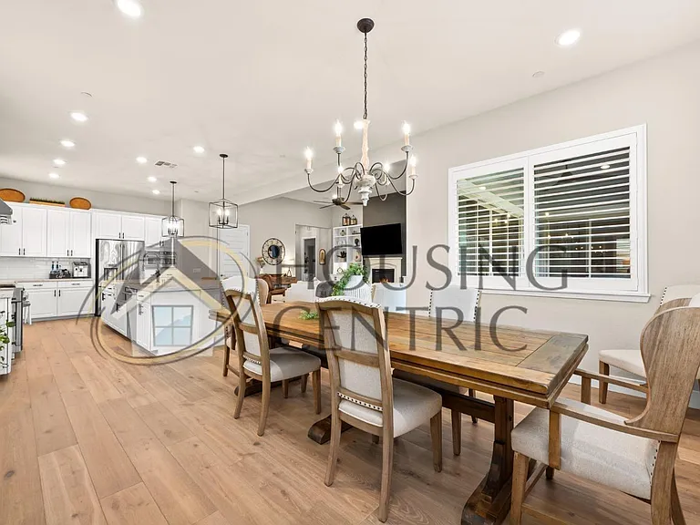 3061 Calypso Cir — Photo 31