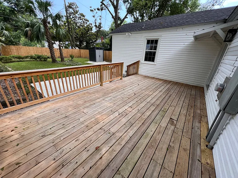 120 Florence Pl — Photo 14