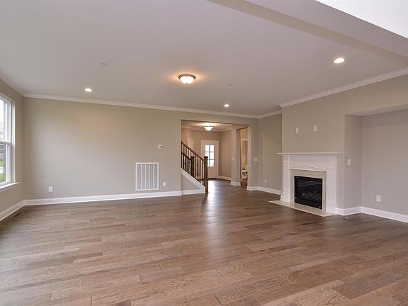 4th image of 1322 Craigleigh Dr Lot 25