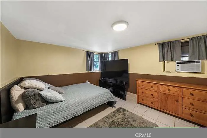 College View Pl — Photo 3
