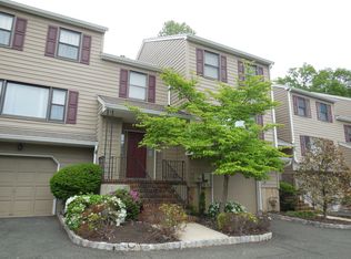 86 Sunrise Dr, Gillette, NJ