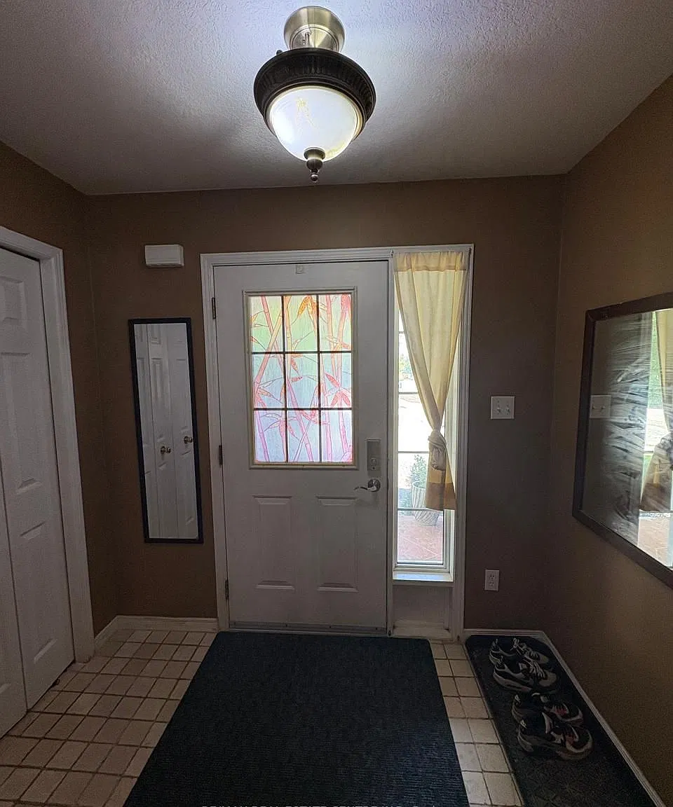 3 bed, $2,600 — Photo 2