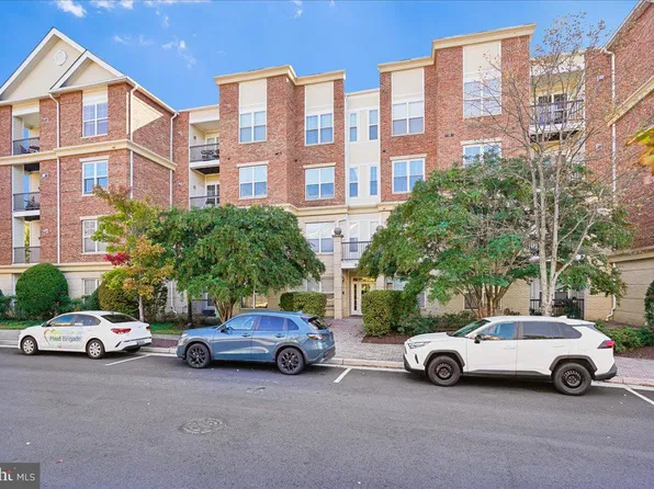 815 Branch Dr APT 304, Herndon, VA 20170