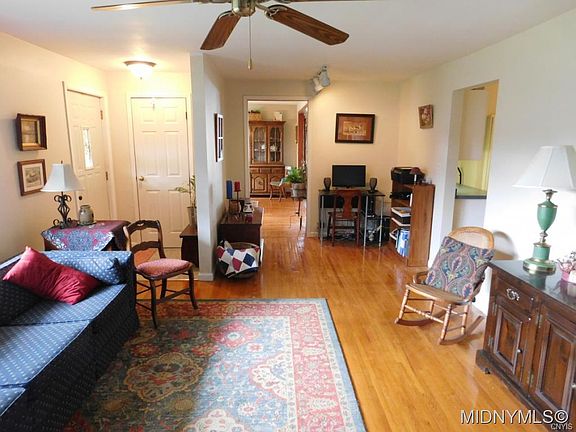 5th image of 12 Orchard Ave