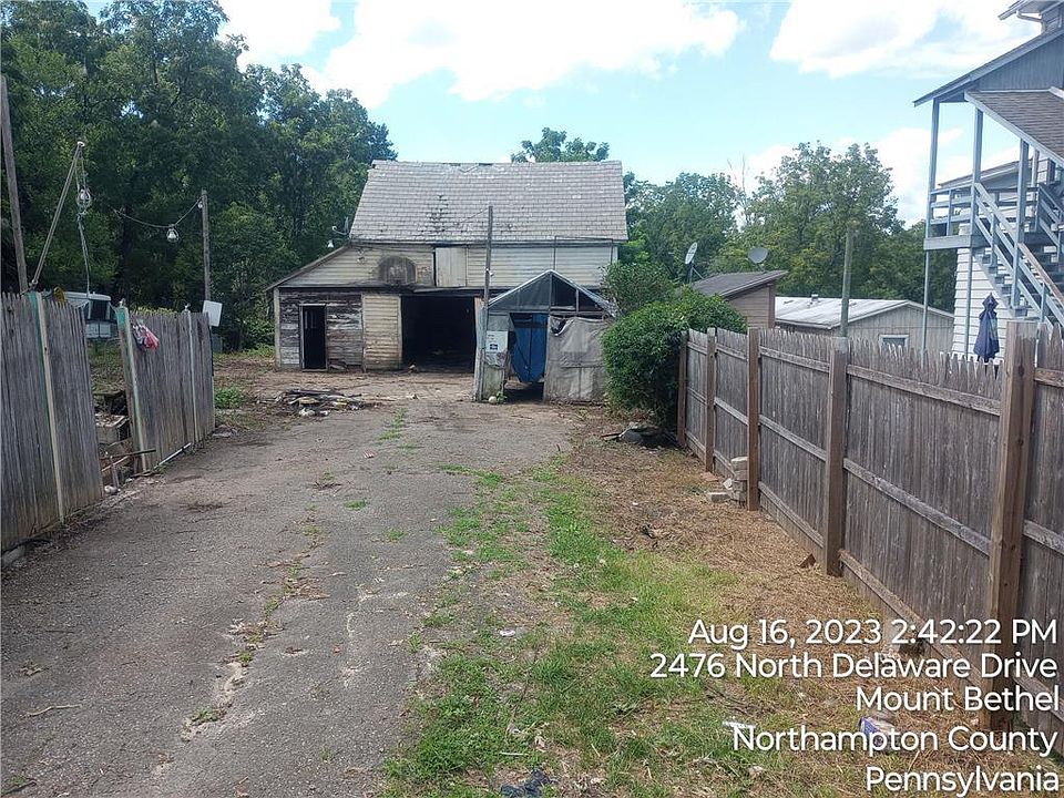 2474 N Delaware Dr, Mount Bethel, PA 18343 Zillow