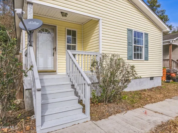 3829 Prices Ln, Wilmington, NC 28405