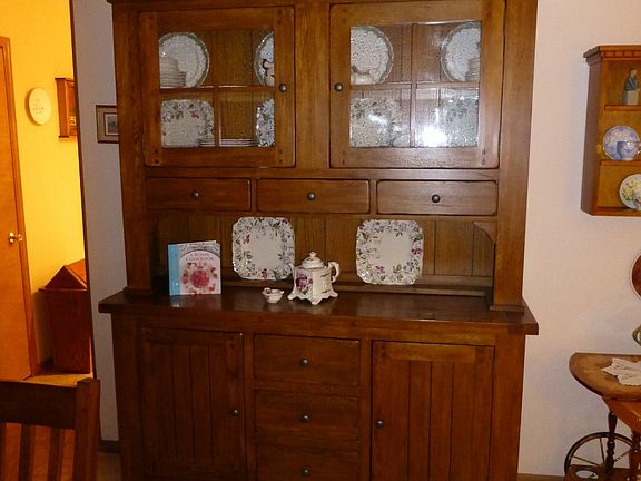 Room for DR furniture