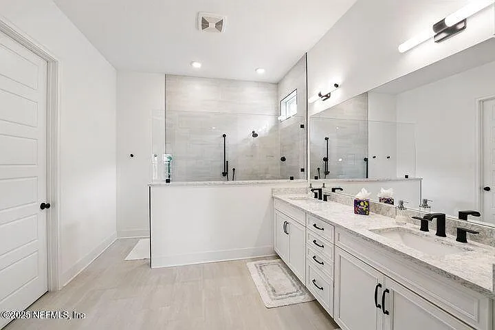 107 Canopy Forest Dr — Photo 5