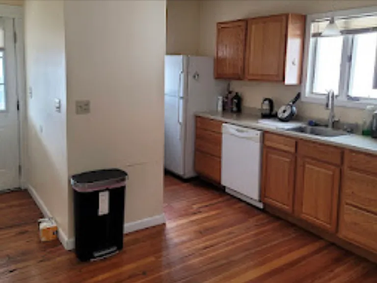 127 Hillsdale Rd #2W — Photo 2