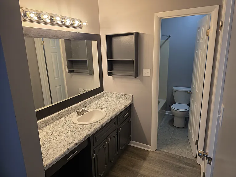 112 Foxwood Cir — Photo 11