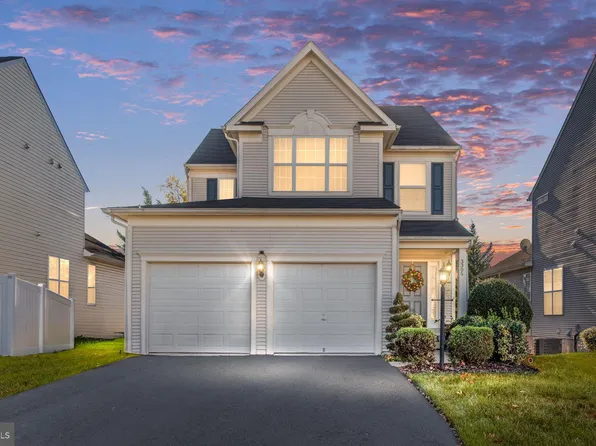 3305 Tony Ct, Dumfries, VA 22026