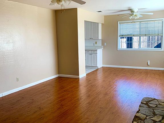 4th image of 1507 Gerry Way