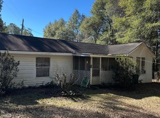 2084 County Highway 183 S, Defuniak Springs, FL 32435