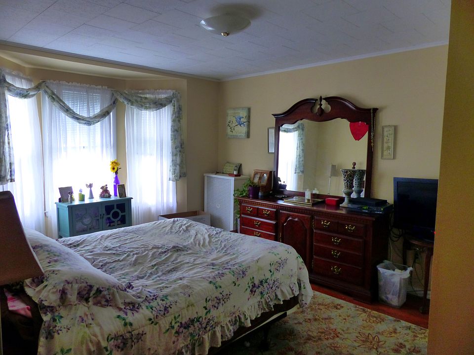 2nd image of 79 Nottingham Rd