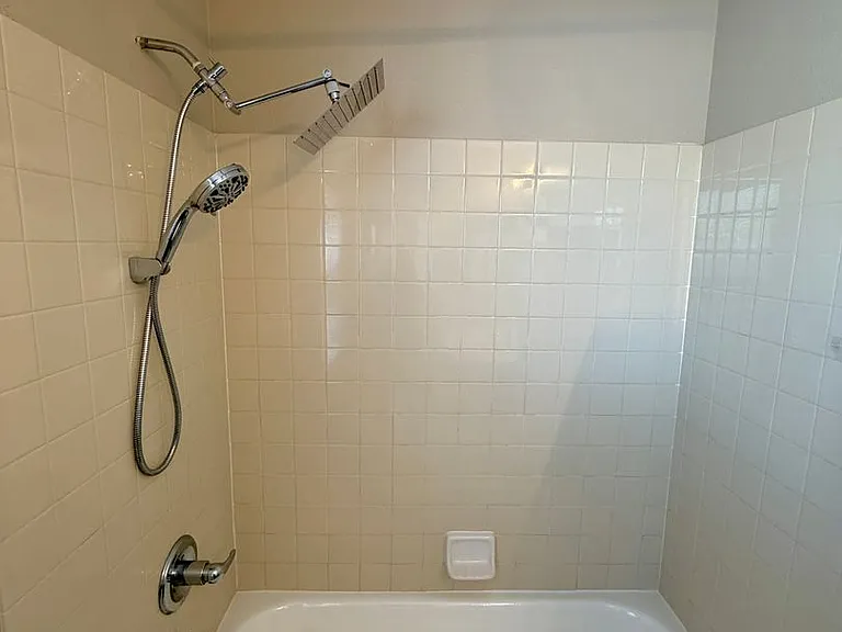 5712 Viberti Ct — Photo 21