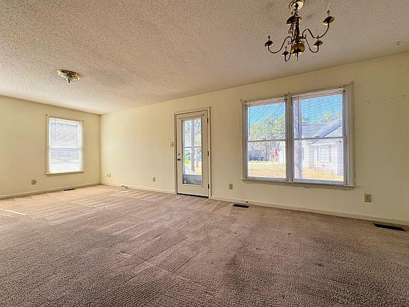 5th image of 3324 Donnett Ct
