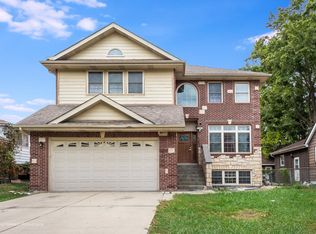 4018 N Grant St, Westmont, IL 60559