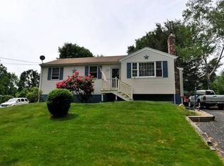 15 Viele Ave, Worcester, MA 01605