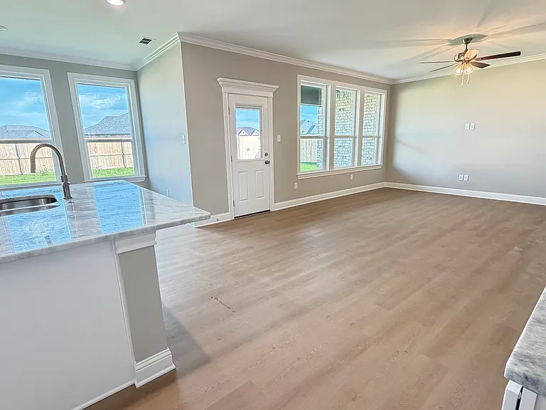 7625 Wildflower Way — Photo 4