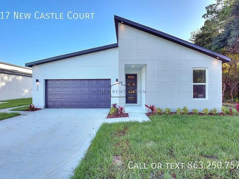 217 Newcastle Ct — Photo 3