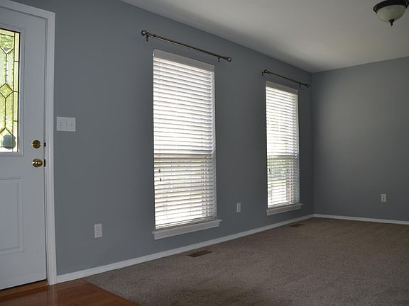 Entrance- living room