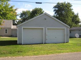 315 N Grant St, Sullivan, IL 61951