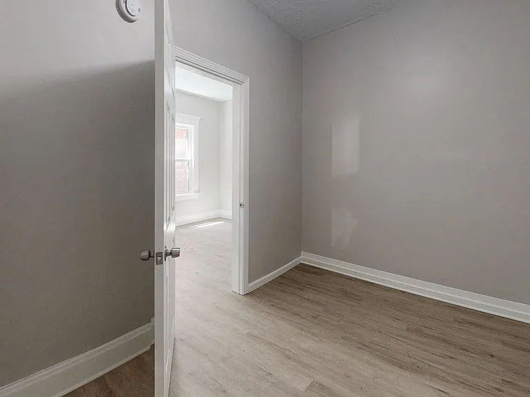 8111 Madison Ave — Photo 36