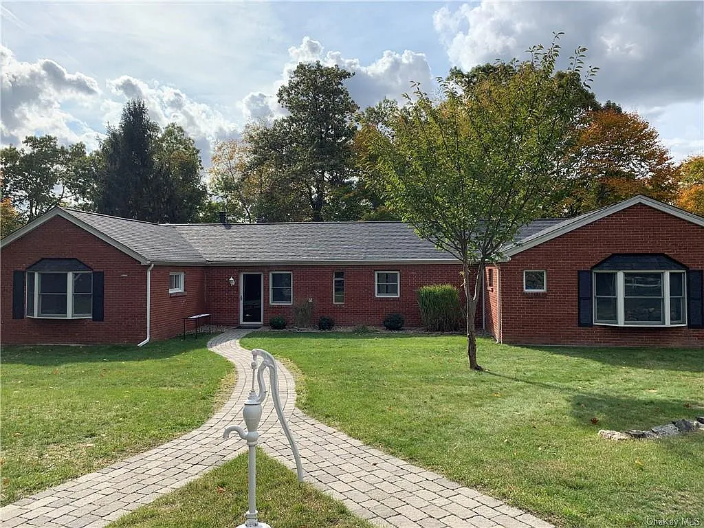 12 Mountainview Dr photo 1
