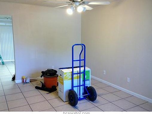 4th image of 1617 Cloverdale Cir