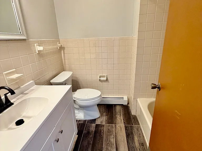 110 Humphrey Ave #2 — Photo 14