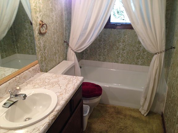 3/4 Bath. Upstairs.
