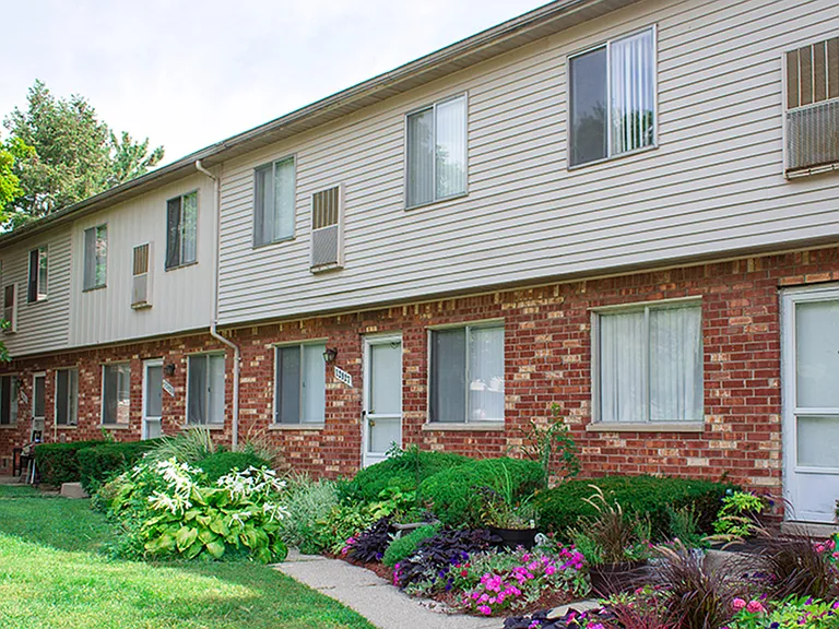 Coppertree Apartments & Townhomes — Photo 49