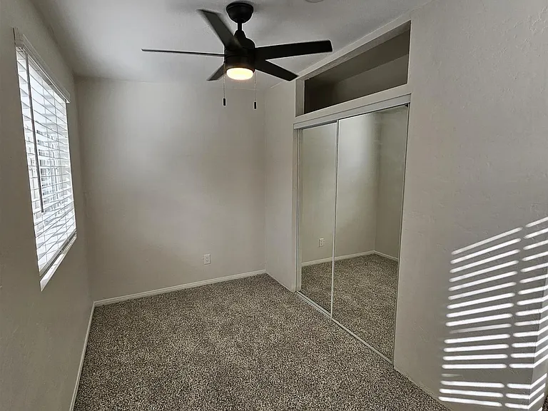 520 Glover Ave #B — Photo 9