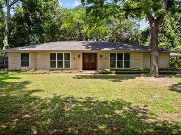 103 N Gordon Dr, Crockett, TX 75835