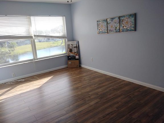 4th image of 6650 Royal Palm Blvd