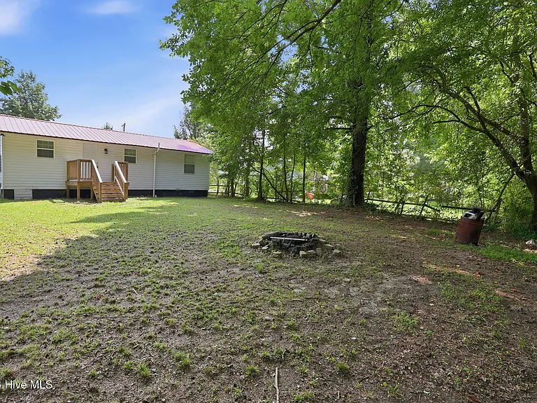 3065 State Highway 55 W — Photo 28