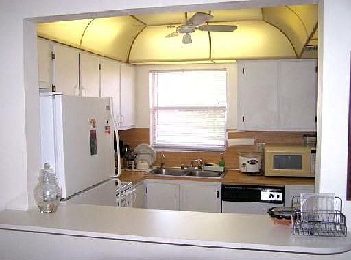 4th image of 6750 Royal Palm Blvd APT 203E