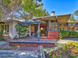 1055 Alta Pine Dr, Altadena, CA 91001